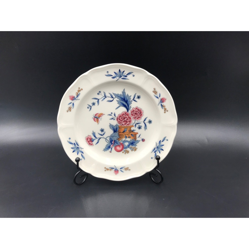 Wedgwood Williamsburg Potpourri Bread Salad Dessert Plate England NK510